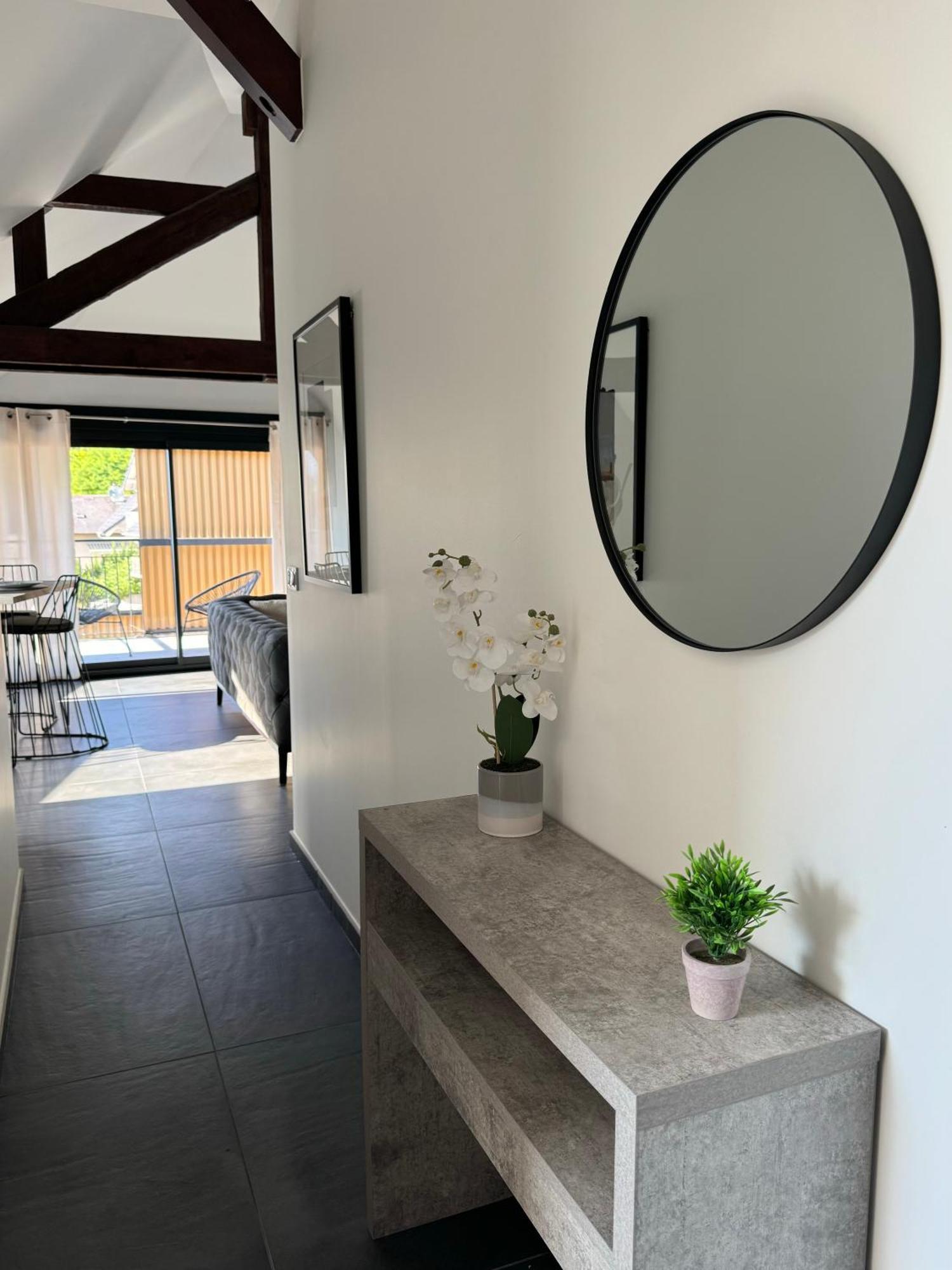Magnifique Appartement Vue Lac - 5 Personnes Voglans Exterior foto